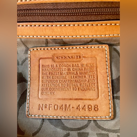 Vintage Coach Denim Hamptons Tote #4498 & Coach Poppy Bag Charm - Picture 15 of 17